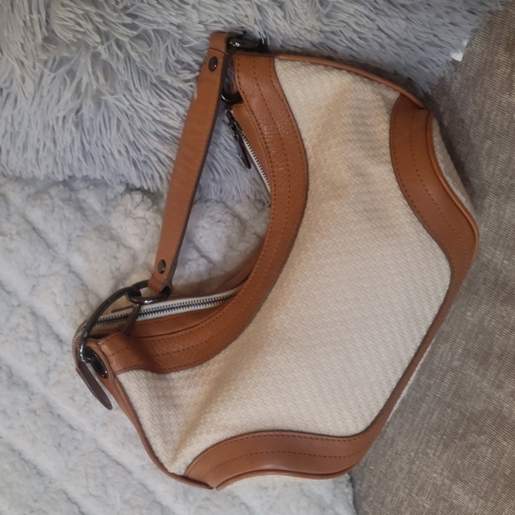 Burberry Blue Label Shoulder Bag Wool and Leather..Auth. - Picture 2 of 11